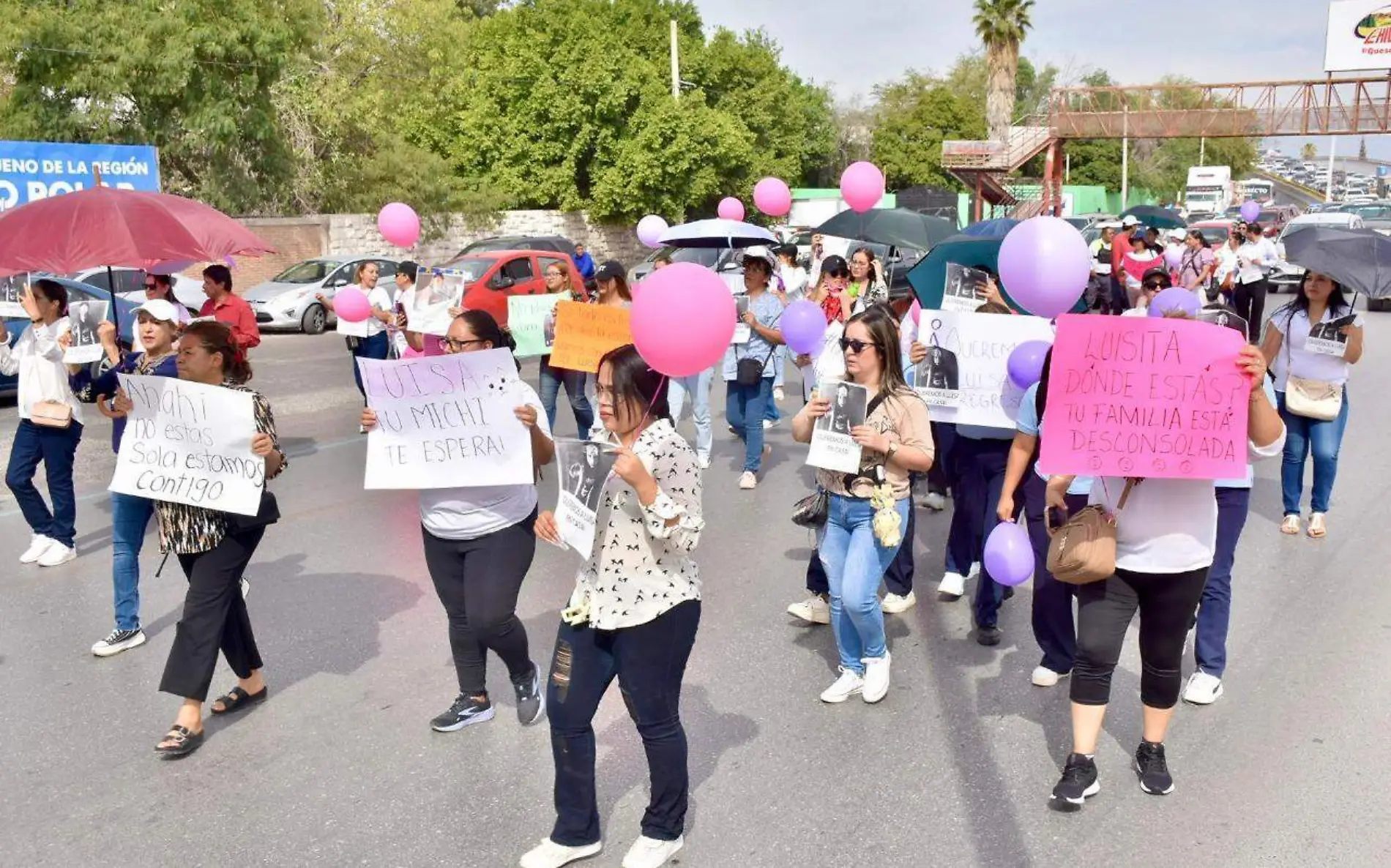 Marchan y bloquean acceso a Torreón por sustracción de la niña Luisa